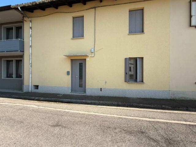 Villa Indipendente in vendita a Pozzuolo Del Friuli, Friuli-Venezia Giulia