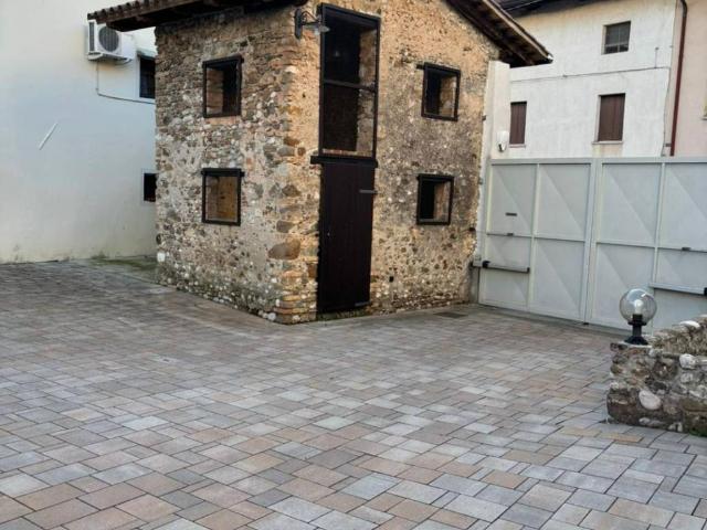 Villa Indipendente in vendita a Pozzuolo Del Friuli, Friuli-Venezia Giulia