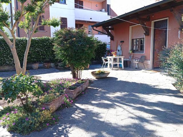 Villa Indipendente in vendita a Pozzuolo Martesana, Lombardia
