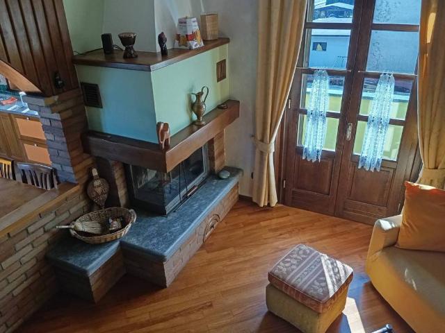 Villa Indipendente in vendita a Pozzuolo Martesana, Lombardia