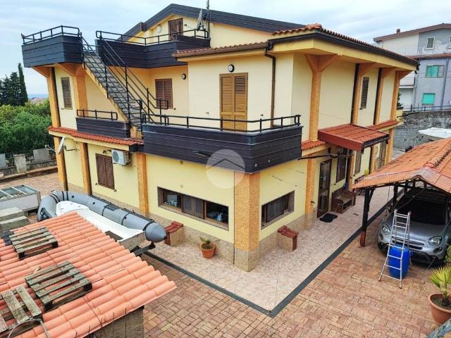 Villa Indipendente in vendita a Calabria, Cosenza