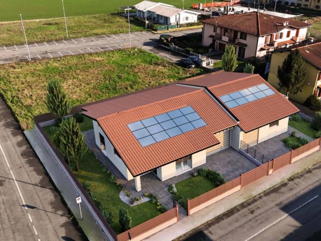 Villa Indipendente in vendita a Pralboino, Lombardia