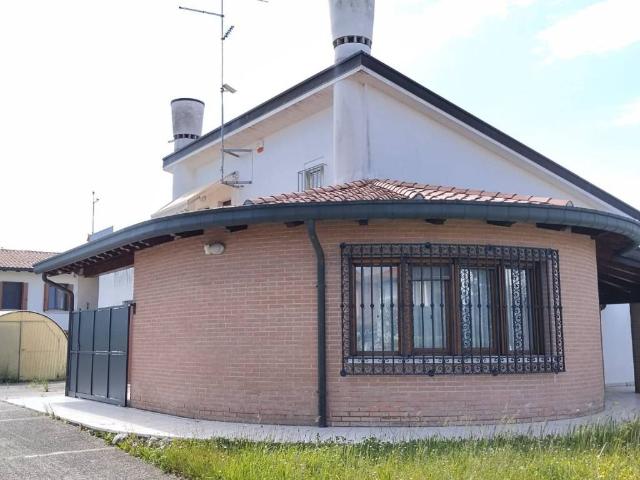 Villa Indipendente in vendita a Pramaggiore, Veneto