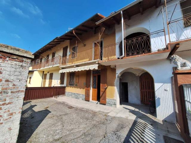 Villa Indipendente in vendita a Piemonte, Vercelli