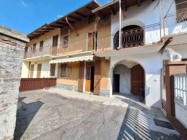 Villa Indipendente in vendita a Piemonte, Vercelli