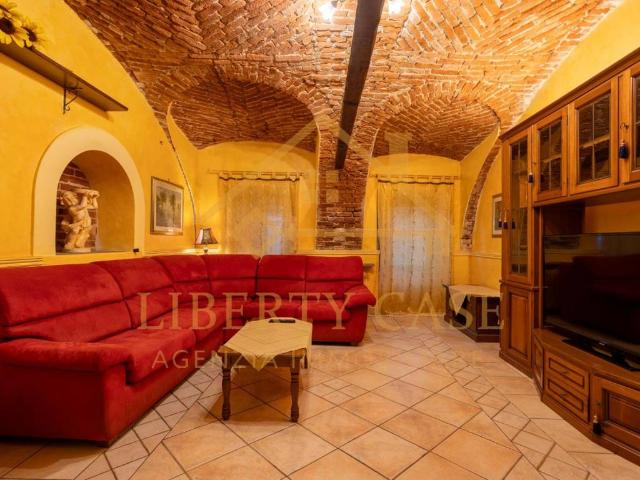 Villa Indipendente in vendita a Piemonte, Vercelli