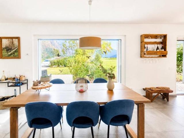 Villa Indipendente in vendita a Comunità montana della Valchiavenna, Prata Camportaccio