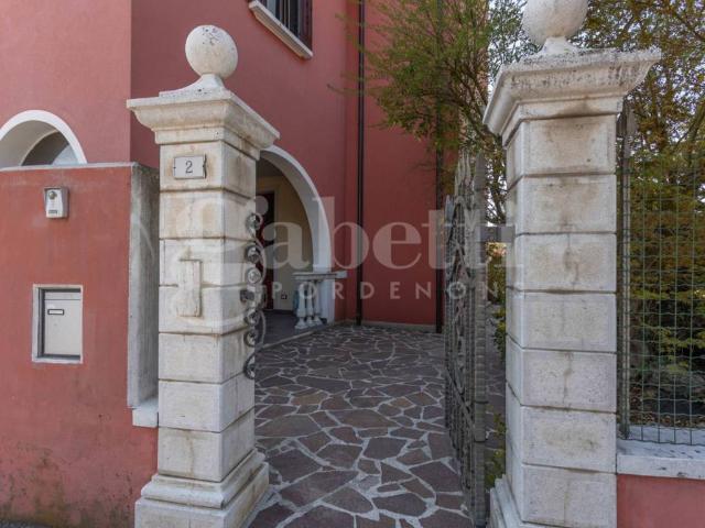 Villa Indipendente in vendita a Prata Di Pordenone, Friuli-Venezia Giulia