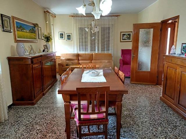 Villa Indipendente in vendita a Prata Di Pordenone, Friuli-Venezia Giulia