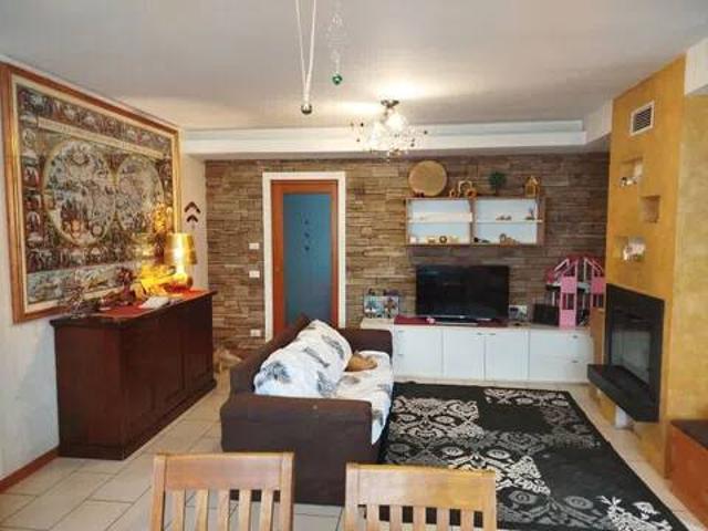Villa Indipendente in vendita a Prata Di Pordenone, Friuli-Venezia Giulia