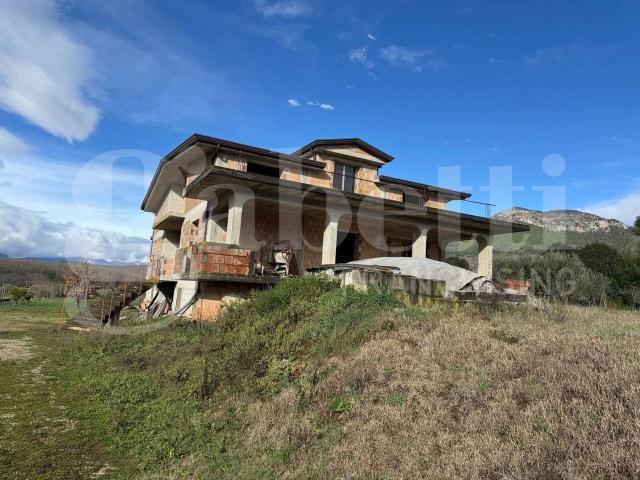 Villa Indipendente in vendita a Pratella, Campania