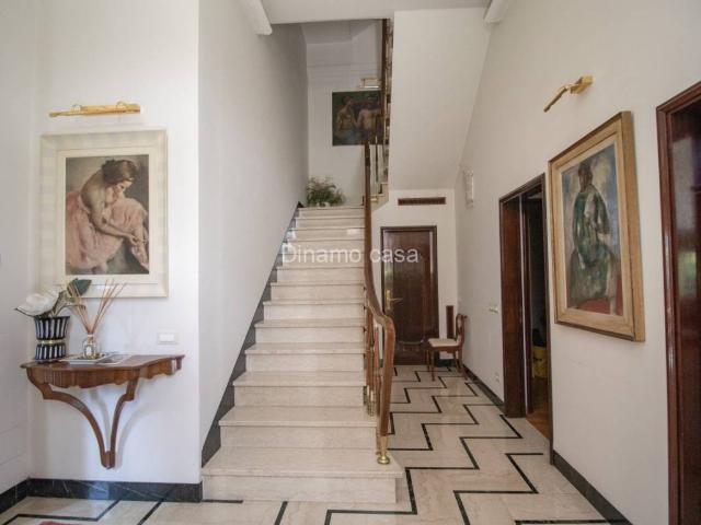 Villa Indipendente in vendita a I lecci, Prato