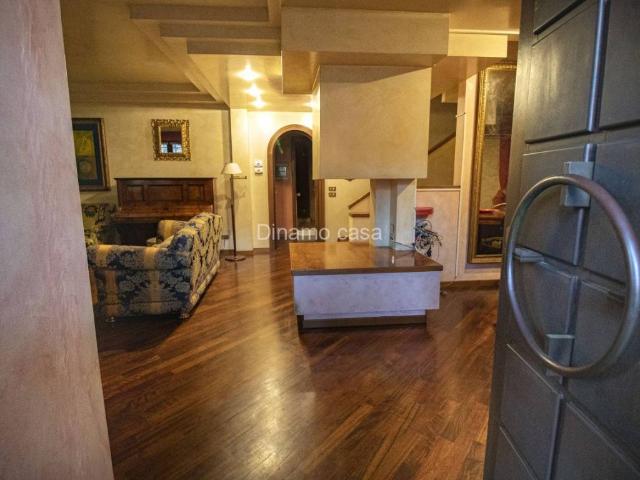 Villa Indipendente in vendita a Santa Lucia, Prato
