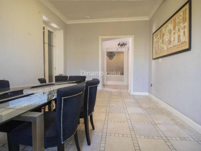 Villa Indipendente in vendita a Prato, Toscana