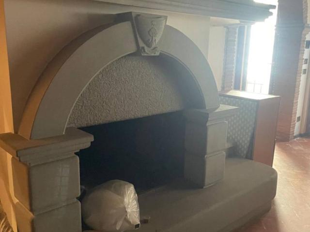 Villa Indipendente in vendita a Prato, Toscana