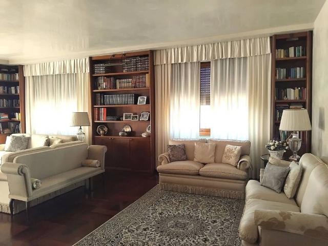 Villa Indipendente in vendita a San Paolo, Prato