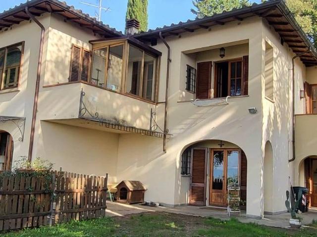 Villa Indipendente in vendita a I lecci, Prato