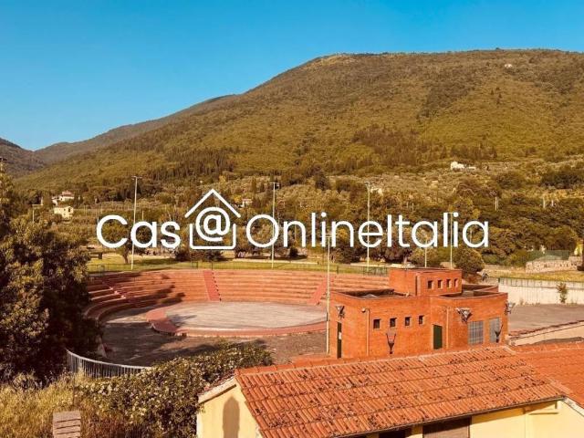 Villa Indipendente in vendita a Santa Lucia, Prato