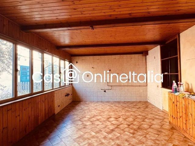 Villa Indipendente in vendita a Santa Lucia, Prato