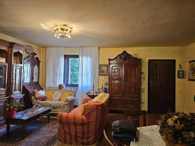 Villa Indipendente in vendita a Fontanelle, Prato
