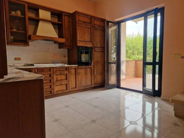 Villa Indipendente in vendita a Pratola Peligna, Abruzzo