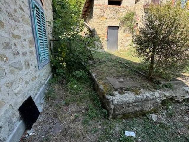 Villa Indipendente in vendita a Pratovecchio Stia, Toscana