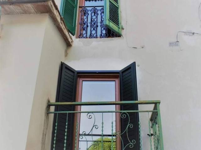 Villa Indipendente in vendita a Pratovecchio Stia, Pratovecchio