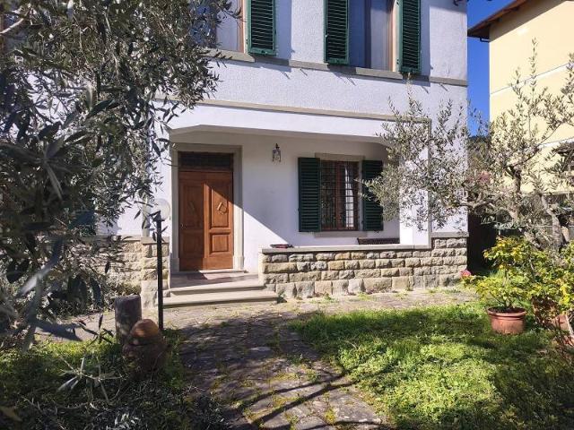 Villa Indipendente in vendita a Pratovecchio Stia, Stia