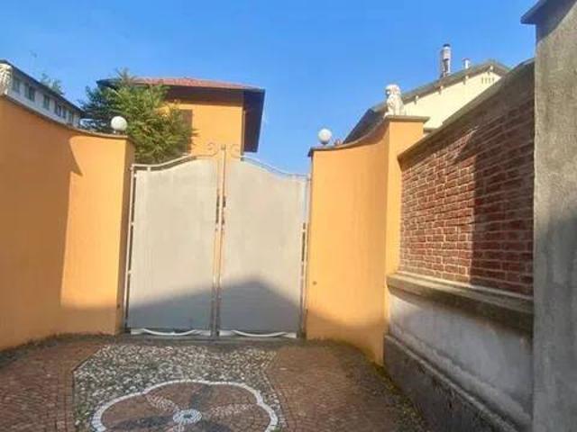 Villa Indipendente in vendita a Piemonte, Biella
