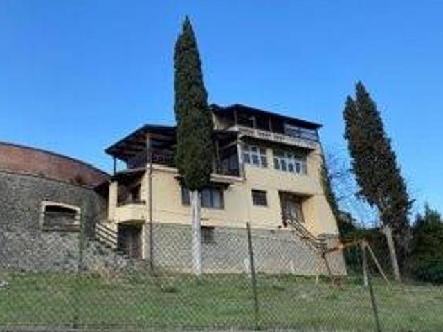 Villa Indipendente in vendita a Unione di Comuni della Romagna Forlivese, Predappio