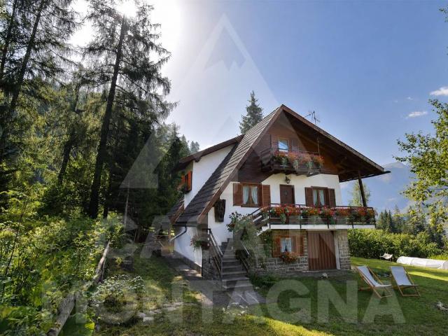 Villa Indipendente in vendita a Comunità territoriale della Val di Fiemme, Predazzo