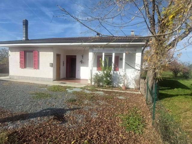 Villa Indipendente in vendita a Piemonte, Alessandria