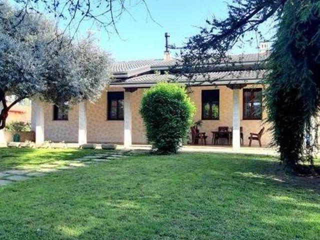Villa Indipendente in vendita a Mogliano Veneto, Veneto
