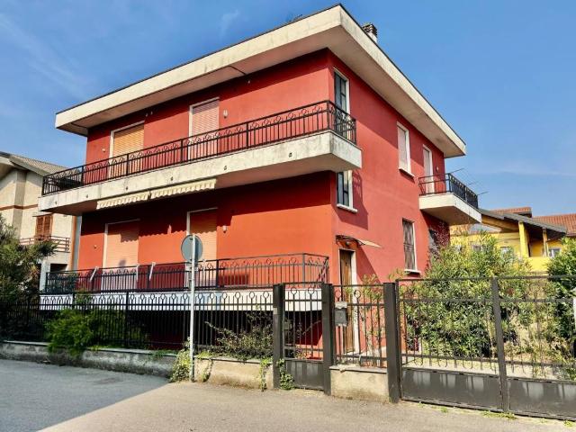 Villa Indipendente in vendita a Pregnana Milanese, Lombardia