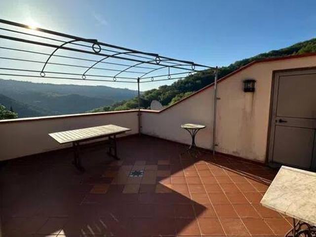 Villa Indipendente in vendita a Prelà, Liguria