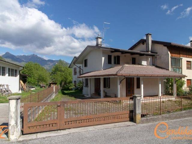Villa Indipendente in vendita a Preone, Friuli-Venezia Giulia