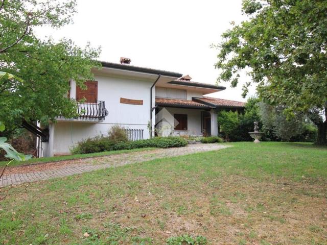 Villa Indipendente in vendita a Prepotto, Friuli-Venezia Giulia