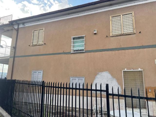 Villa Indipendente in vendita a Casilina, Caserta