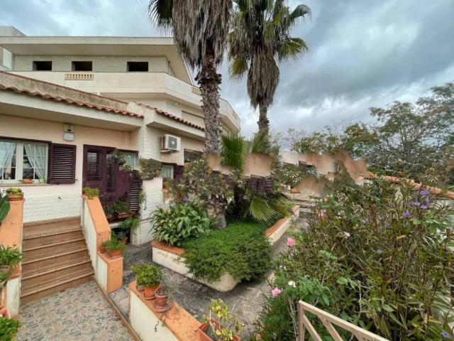 Villa Indipendente in vendita a Puglia, Lecce