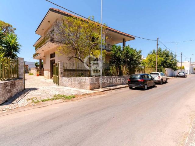 Villa Indipendente in vendita a Presicce, Puglia