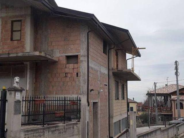 Villa Indipendente in vendita a Pretoro, Abruzzo