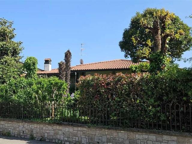 Villa Indipendente in vendita a Prevalle, Lombardia