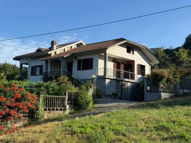 Villa Indipendente in vendita a Piemonte, Cuneo