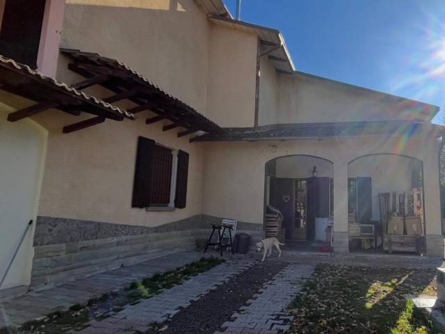 Villa Indipendente in vendita a Unione dei comuni del Distretto Ceramico, Prignano Sulla Secchia