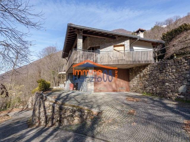 Villa Indipendente in vendita a Primaluna, Lombardia