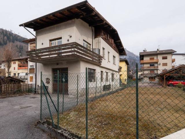 Villa Indipendente in vendita a Comunità di Primiero, Transacqua