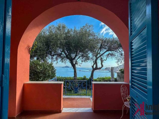 Villa Indipendente in vendita a Corricella, Procida