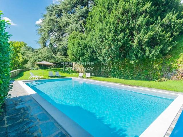 Villa Indipendente in vendita a Proserpio, Lombardia