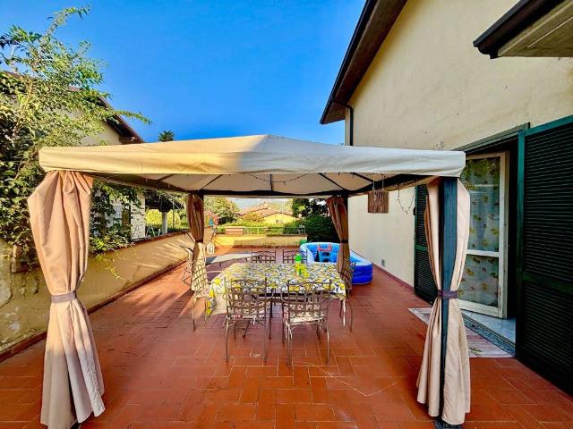 Villa Indipendente in vendita a Provaglio D'iseo, Lombardia