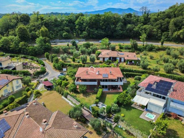 Villa Indipendente in vendita a Mura, Puegnago